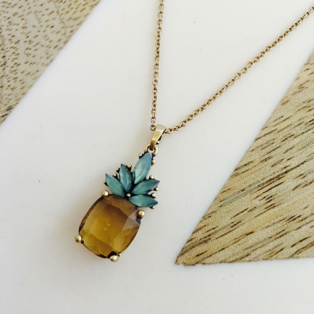 Banana republic pineapple necklace